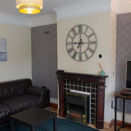 Spacious 4-Bedroom Townhouse With Garden- Perfect For Groups! London Exterior photo